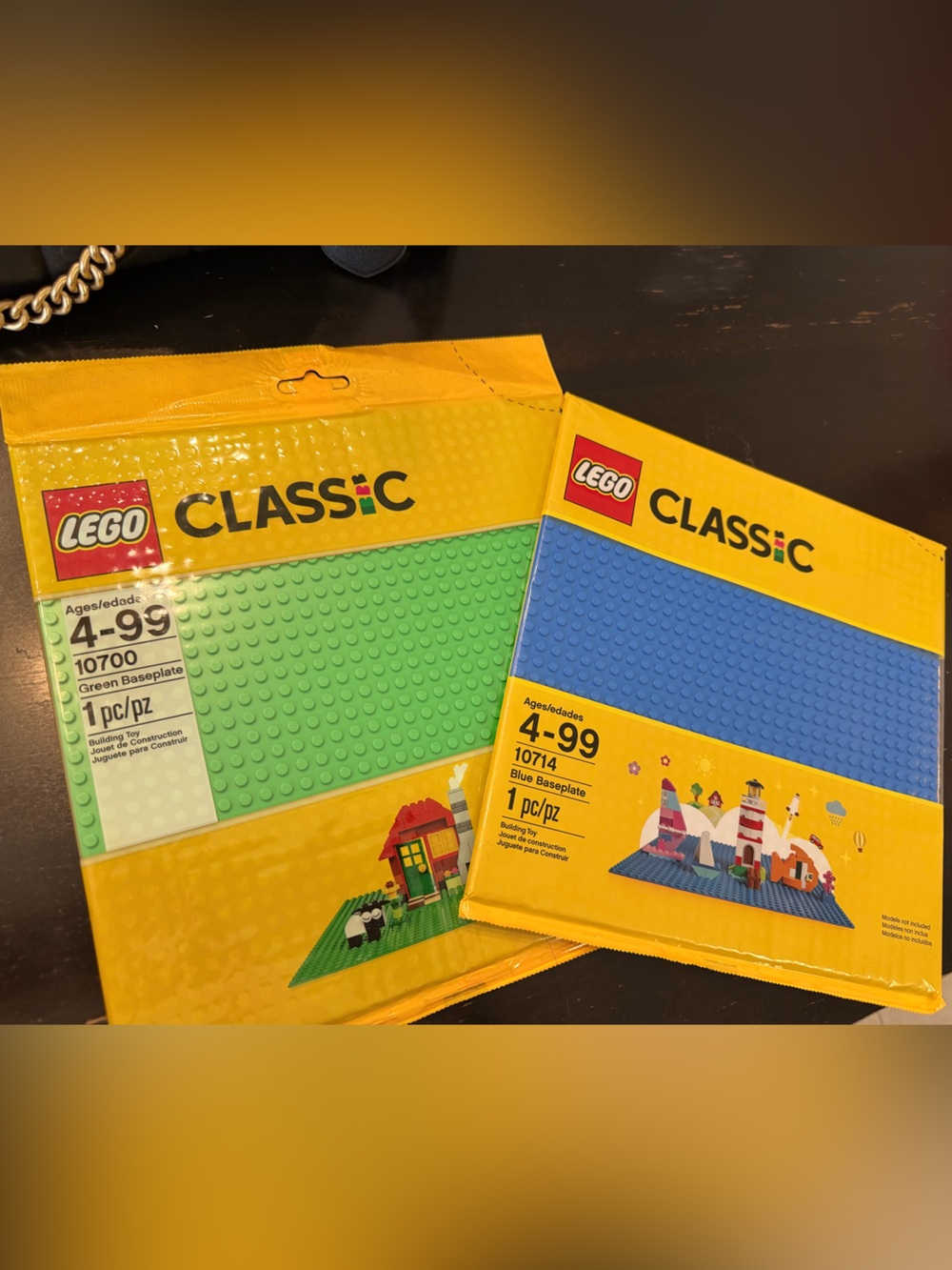LEGO Classic Green and Blue Baseplates Pack